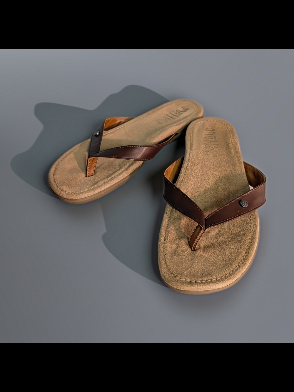 Mad Love Brown & Tan Women's Vegan Leather Comfort Flip Flop Sandals Size 9